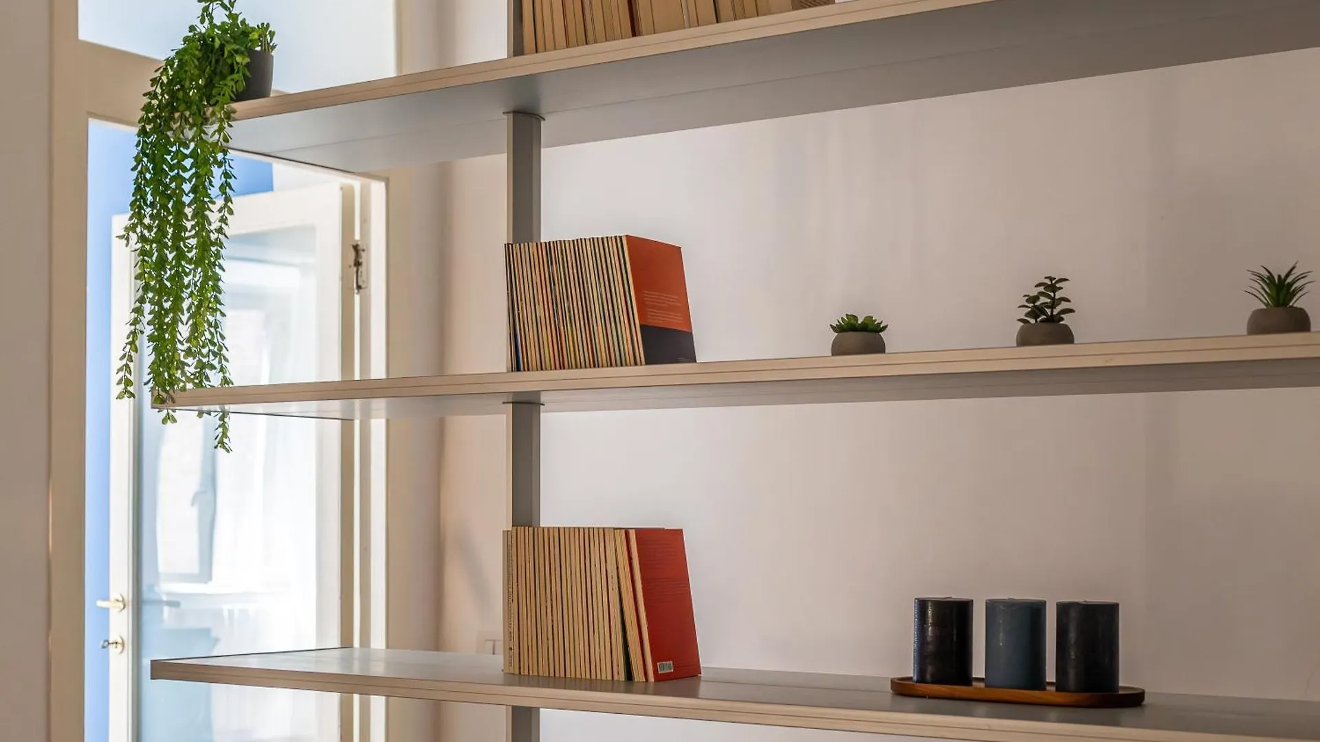 Iflat Discovering Monti - Charming And Modern Apt Rom Apartment